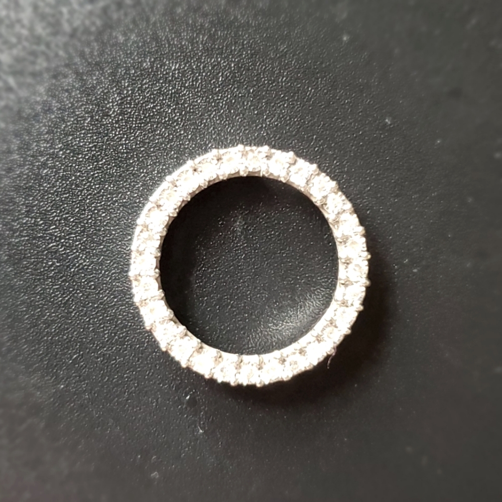 Diamond pendant